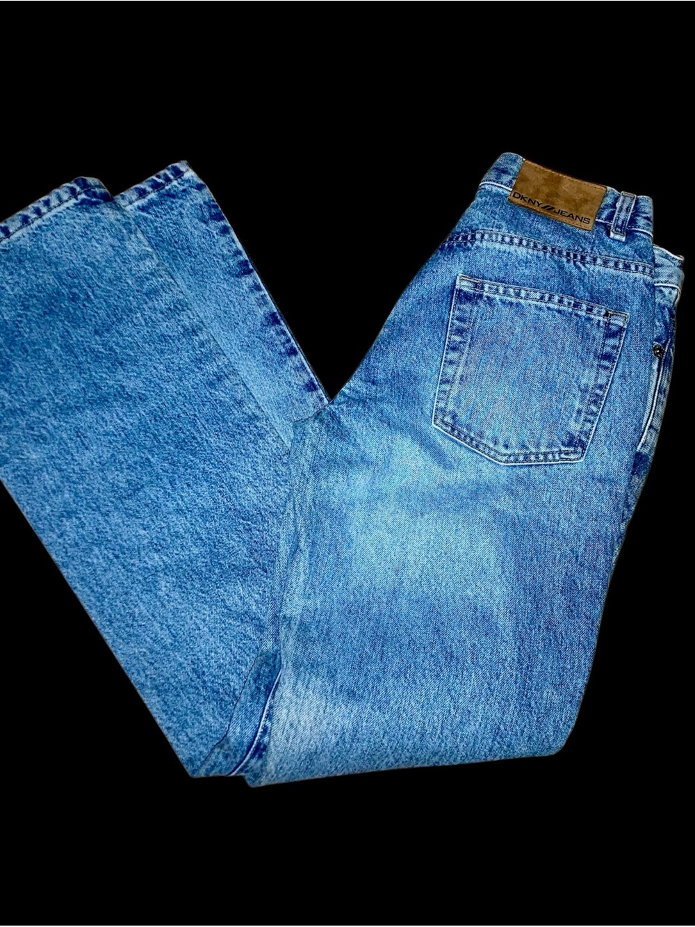 DKNY Jeans. Size 4 Regular.